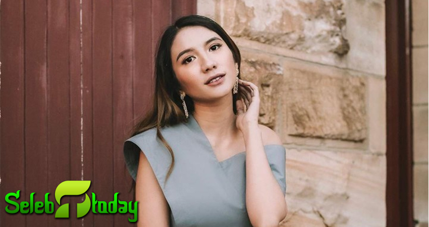 Acha Sinaga Jejak Karier dan Kehidupan Sebagai Anak Pendeta