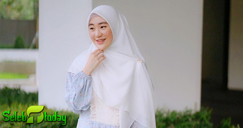Larissa Chou Digoda Dengarkan Lagu Natal sama Adik!
